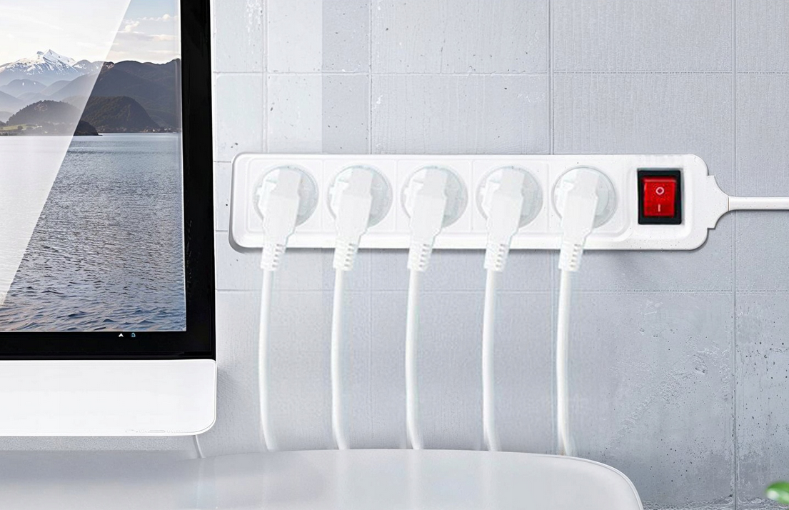 Prodlužovací kabel ONDRAGON s 5 zásuvkami 5 m, 3500 W, 16 A — Detail